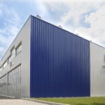 MEVACO verfügt mit seinem Werk in Schlierbach (s. Foto) über eine zentrale Produktion für den Direkt- und Partnerverkauf im gesamten europäischen Vertriebsgebiet.